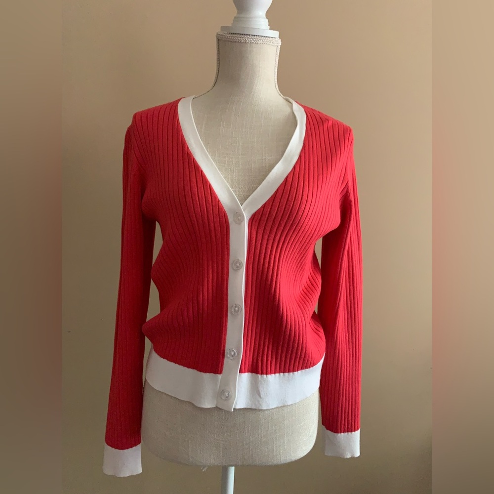 NWOT Coral and White Women's Sweater